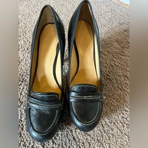 Nine West black loafer heel.